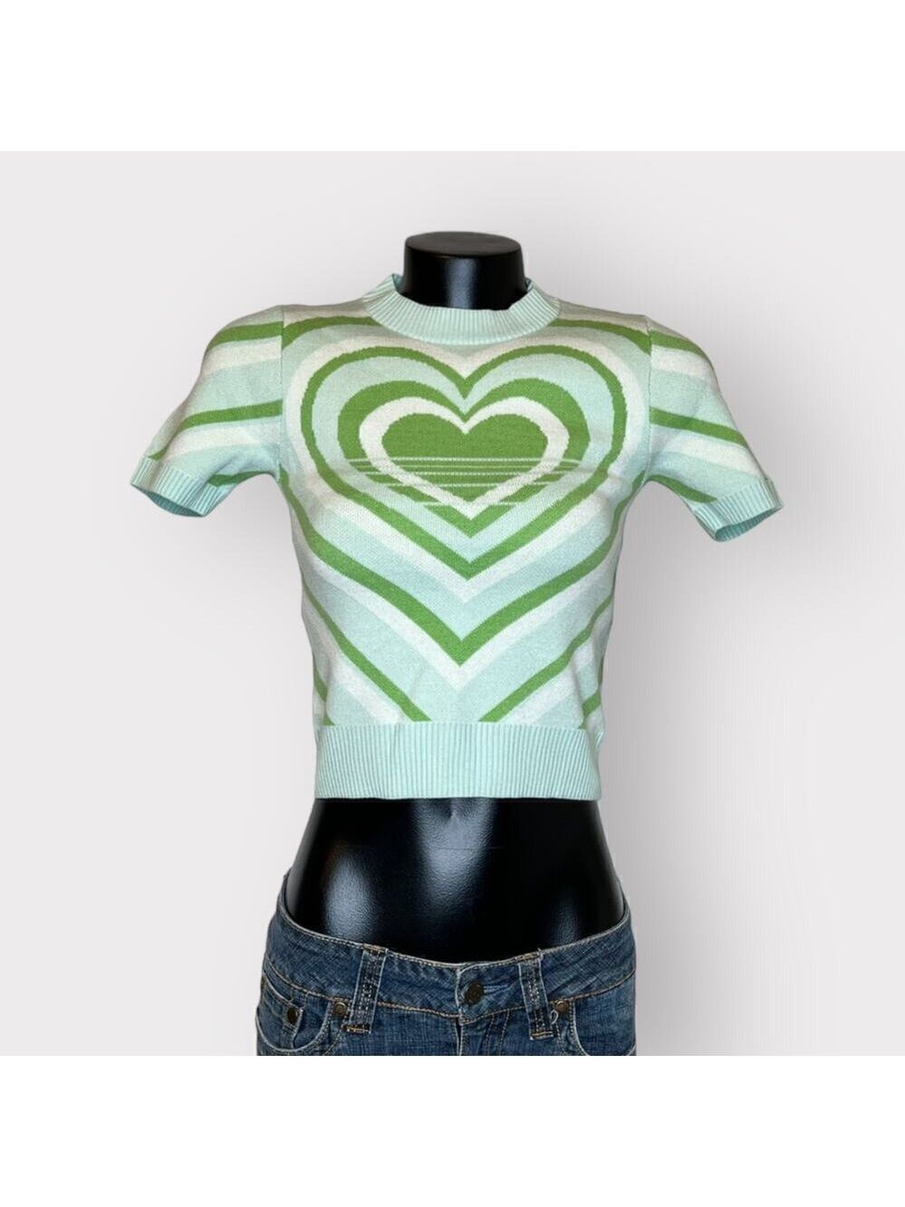 SO NEW Cropped Sweater Juniors sz S Short Sleeve Heart Stripe Graphic Kidcore
